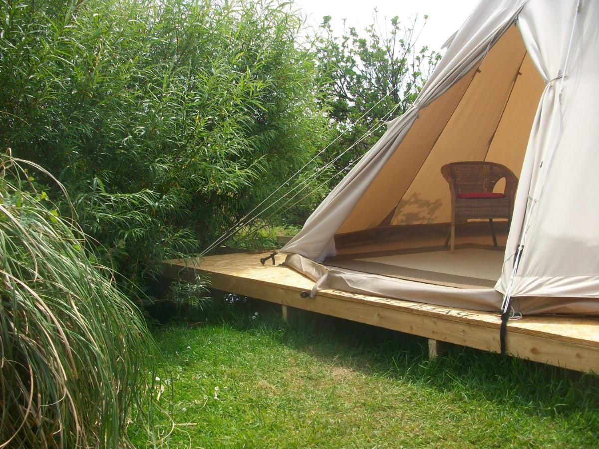 Aille River Tourist Hostel Glamping Doolin Exteriér fotografie